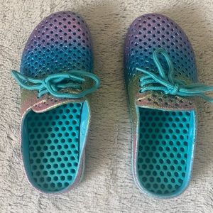Girls slide on shoes
